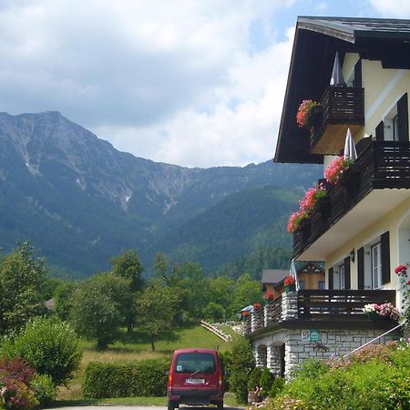 Ferienwohnungen Haus Peer Bad Goisern Luaran gambar